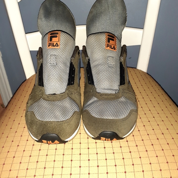 Fila - Picture 2 of 4